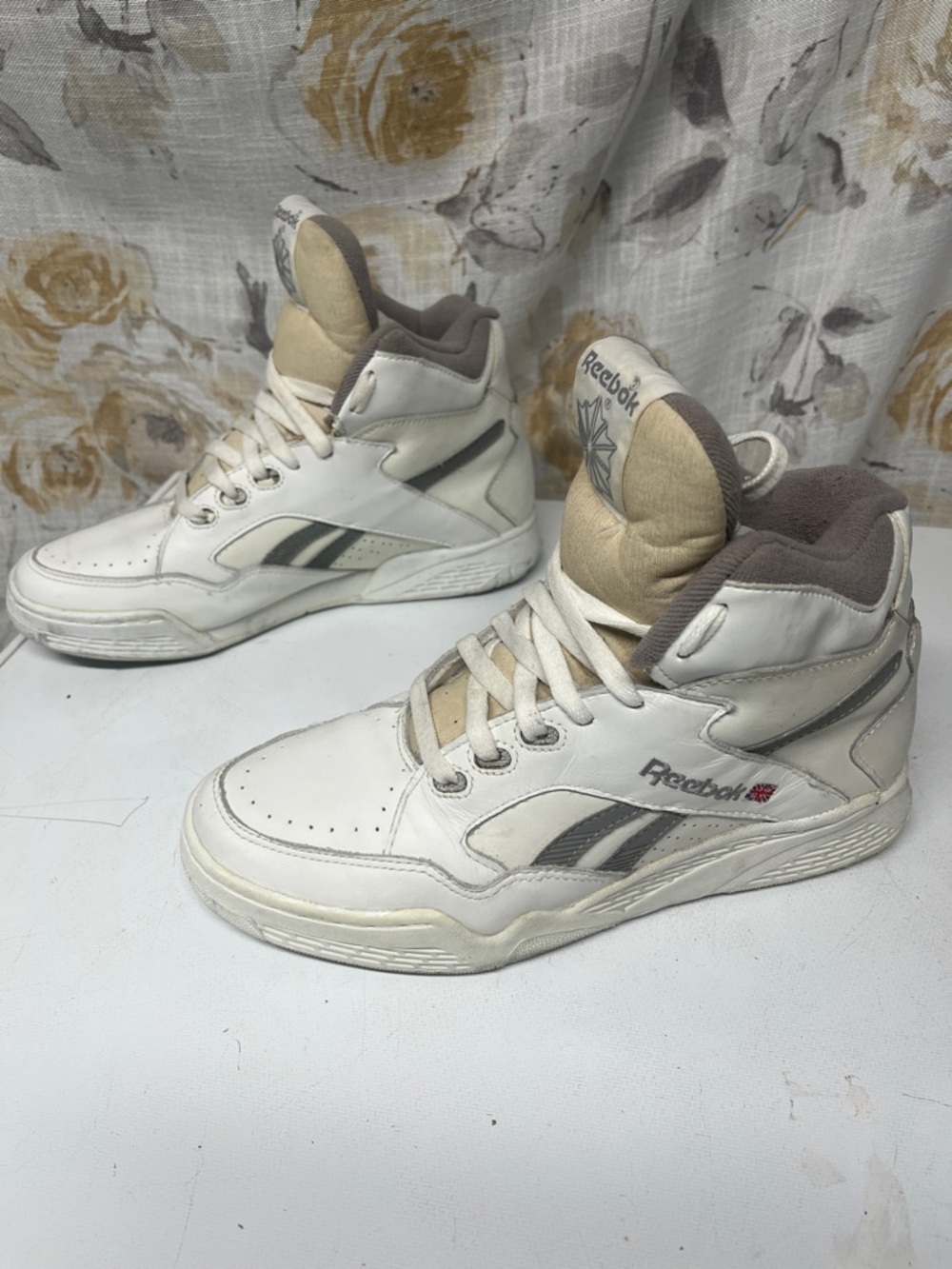 Reebok Vintage Men's White High-Top Sneakers UK Flag